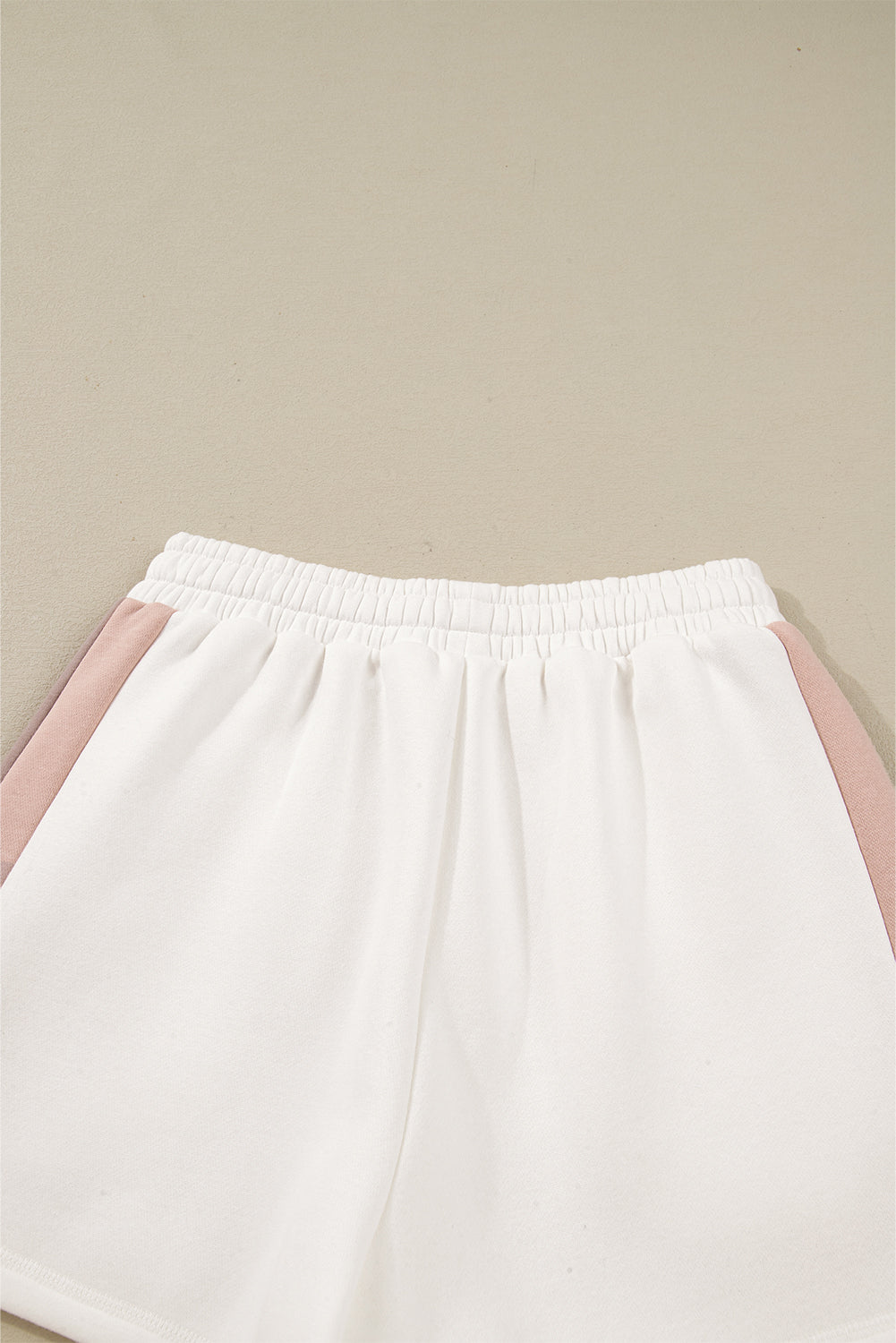 White Colorblock Patchwork Drop Shoulder Pullover Casual Shorts Outfit